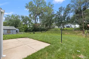 9825 Dennis Dr, Saint Louis, MO 63136 - Photo 17