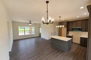 210 Hawkins Ridge Ct, Troy, MO 63379 - Photo 3
