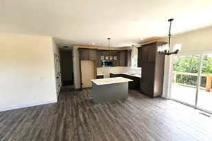 210 Hawkins Ridge Ct, Troy, MO 63379 - Photo 5