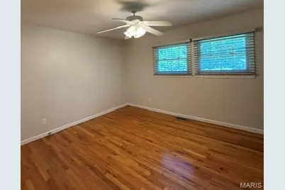 127 Linnview Drive, Saint Louis, MO 63129 - Photo 17