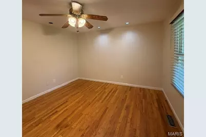 127 Linnview Drive, Saint Louis, MO 63129 - Photo 11