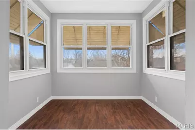 4932 Pernod Avenue, Saint Louis, MO 63139 - Photo 9