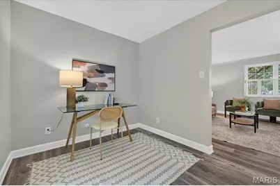9066 W Swan Circle Drive, Brentwood, MO 63144 - Photo 7