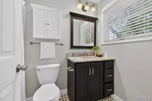 9066 W Swan Circle Dr, Brentwood, MO 63144 - Photo 15