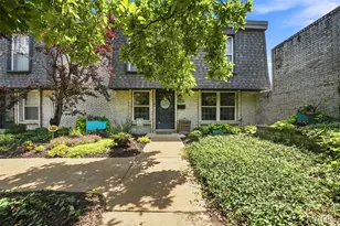 13536 Coliseum Dr, Chesterfield, MO 63017 - Photo 1