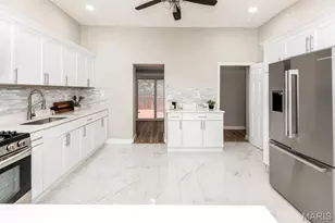 3422 Tennessee Ave, Saint Louis, MO 63118 - Photo 9