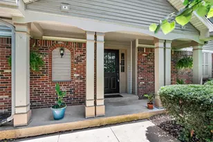 5437 Kenrick Parke Dr, Shrewsbury, MO 63119 - Photo 3