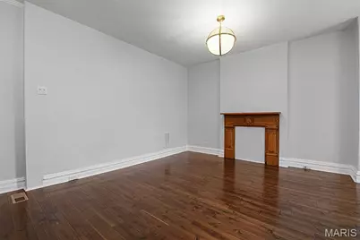 4629 Washington Avenue, Saint Louis, MO 63108 - Photo 3