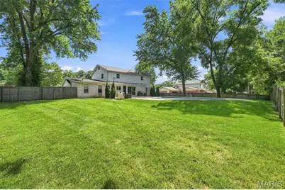 330 Algonquin Drive, Ballwin, MO 63011 - Photo 33