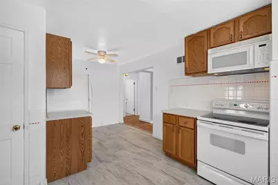 5630 Gatesworth Avenue, Jennings, MO 63136 - Photo 11