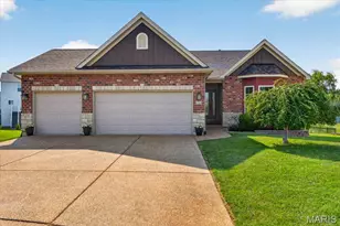 713 Bellingrath Gardens Ct, Wentzville, MO 63385 - Photo 1