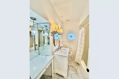 1923 Parkridge Avenue, Brentwood, MO 63144 - Photo 9