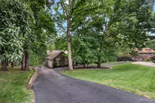 436 Shadowridge Ct, Ballwin, MO 63011 - Photo 5