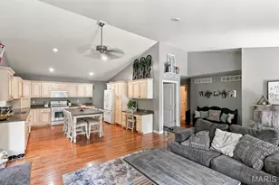 251 Farris Rd, Bourbon, MO 65441 - Photo 7