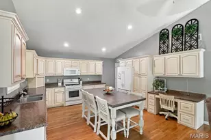 251 Farris Rd, Bourbon, MO 65441 - Photo 11