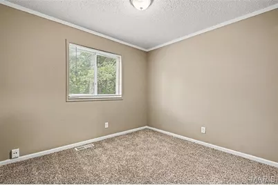 6692 Lesli Mari Court, Florissant, MO 63033 - Photo 11