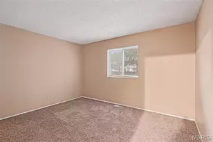 12810 Verwood Dr, Saint Louis, MO 63033 - Photo 11