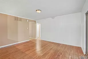 12810 Verwood Dr, Saint Louis, MO 63033 - Photo 7