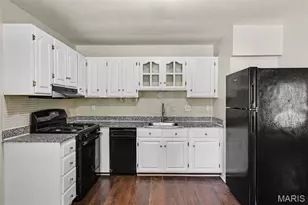 3110 Sabrina Ln, Florissant, MO 63031 - Photo 5