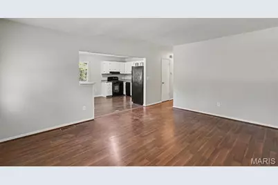 3110 Sabrina Lane, Florissant, MO 63031 - Photo 5