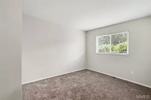 3110 Sabrina Ln, Florissant, MO 63031 - Photo 9