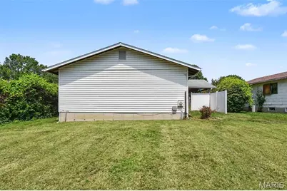 3110 Sabrina Lane, Florissant, MO 63031 - Photo 15