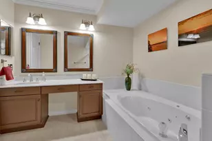 208 Ambridge Ct, Chesterfield, MO 63017 - Photo 19