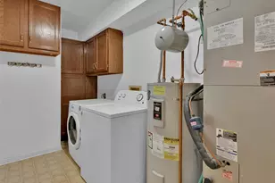 208 Ambridge Ct, Chesterfield, MO 63017 - Photo 25