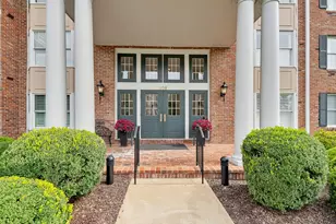 208 Ambridge Ct, Chesterfield, MO 63017 - Photo 3