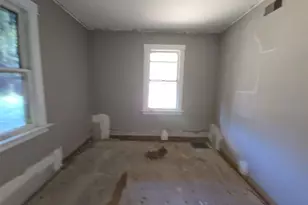 2721 Old Hanley Rd, Saint Louis, MO 63114 - Photo 9