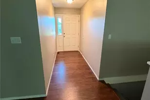2048 Peine Forest, Wentzville, MO 63385 - Photo 5