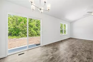 1021 Samwise St, Wright City, MO 63390 - Photo 21
