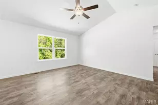 1021 Samwise St, Wright City, MO 63390 - Photo 17
