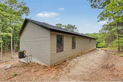 100 S Lake Drive, Hillsboro, MO 63050 - Photo 17