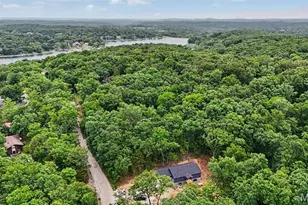 100 S Lake Dr, Hillsboro, MO 63050 - Photo 5