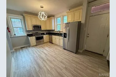 8645 Natural Bridge Road, Bel-Ridge, MO 63121 - Photo 5