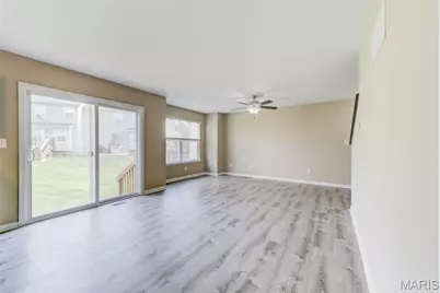 1844 Sterling Oaks Drive, Saint Peters, MO 63376 - Photo 5