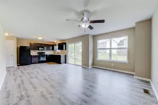 1844 Sterling Oaks Dr, Saint Peters, MO 63376 - Photo 3