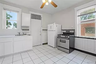 4417 Eichelberger St, Saint Louis, MO 63116 - Photo 9