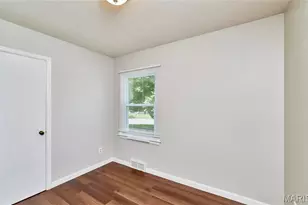 10900 St Boniface Ln, Saint Ann, MO 63074 - Photo 13