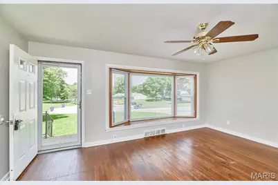 10900 Saint Boniface Lane, Saint Ann, MO 63074 - Photo 3