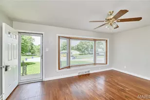 10900 St Boniface Ln, Saint Ann, MO 63074 - Photo 3