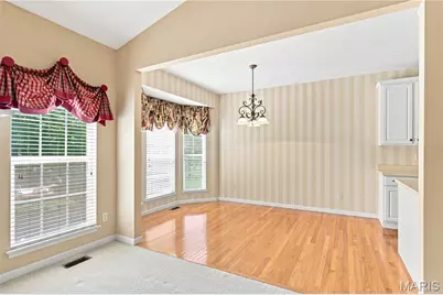 944 Daffodil Ridge Drive, O'Fallon, MO 63366 - Photo 9