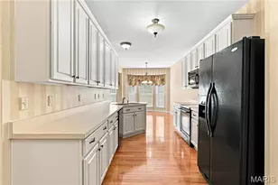 944 Daffodil Ridge Dr, O'Fallon, MO 63366 - Photo 11