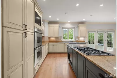 5 Briarbrook Trail, Des Peres, MO 63131 - Photo 15