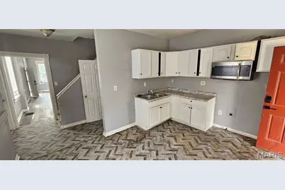3646 Iowa Avenue, Saint Louis, MO 63118 - Photo 9