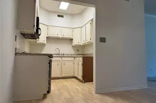13818 Amiot Dr, Maryland Heights, MO 63146 - Photo 7