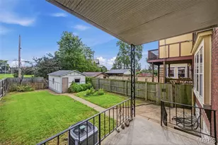 5911 De Giverville Ave, Saint Louis, MO 63112 - Photo 31