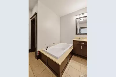 5911 Degiverville Avenue, Saint Louis, MO 63112 - Photo 33