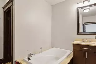 5911 De Giverville Ave, Saint Louis, MO 63112 - Photo 33